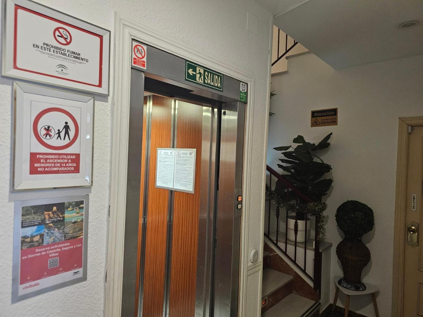 Hotel Al-Ándalus, en Cazorla Comarca Peal De Becerro Esterno foto